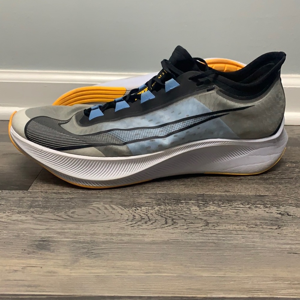 Nike Zoom Fly 3